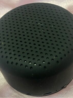 Portable Black Bluetooth Car Speaker - Compact Wireless Audio